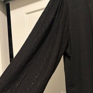 Black Long Sleeve Women's Top sleeves have small cutouts NWT